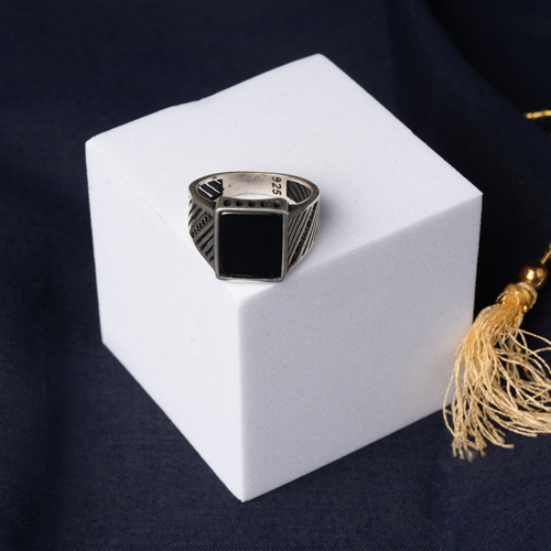 Regal Onyx Ring